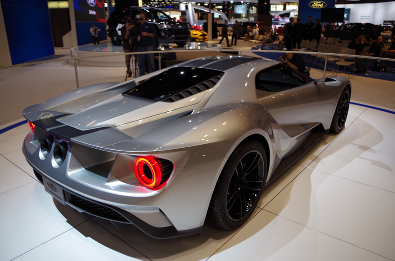 Illustration for article titled El nuevo Ford GT plateado es casi más espectacular que el original